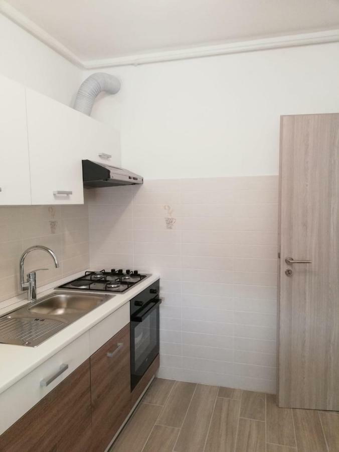 Apartment White Pula Ngoại thất bức ảnh