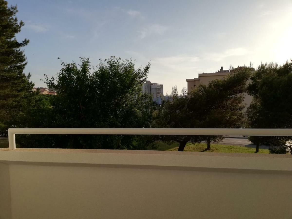 Apartment White Pula Ngoại thất bức ảnh