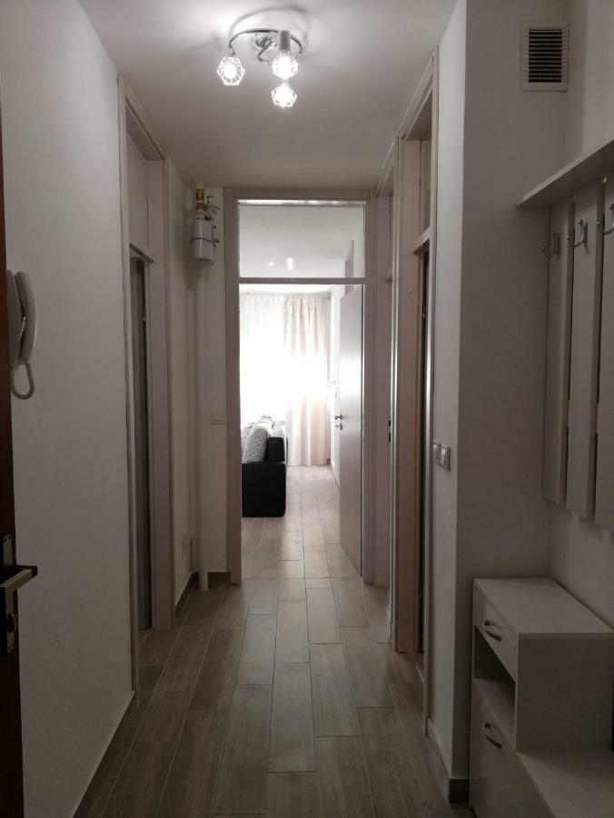 Apartment White Pula Ngoại thất bức ảnh